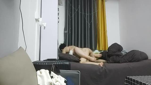 约操良家00后学生妹，妹子没爽够再来一炮.mp4_20240920_175121.163.jpg