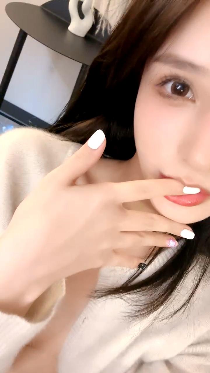 香奈奈-20221102090952.mp4_20241108_225255.617.jpg