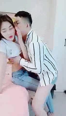 极品瑜伽教练性爱专家肤白貌美无套啪啪02.mp4_20240814_154528.419.jpg